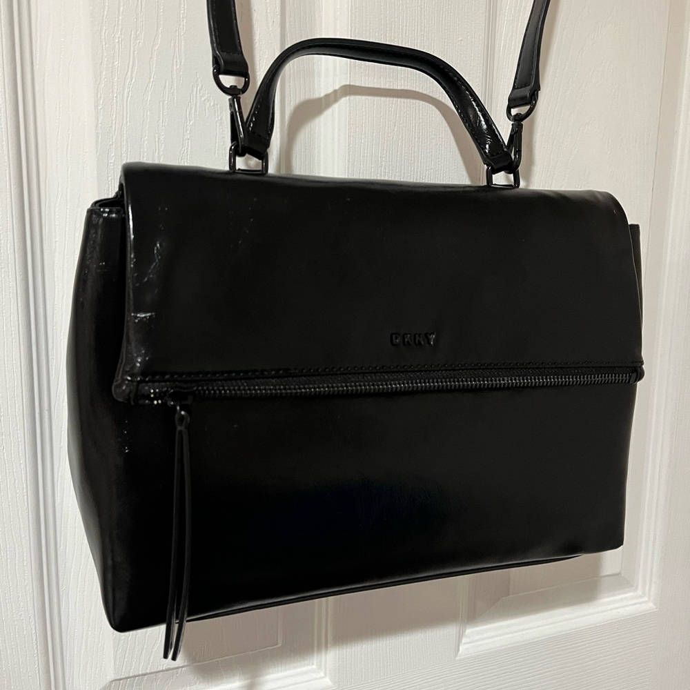 Brand new glossy DKNY purse